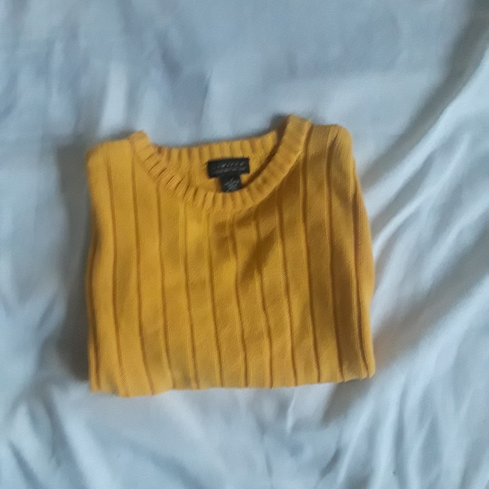 The Limited Cable Knit Short Sleeve Sweater - Picture 2 of 5